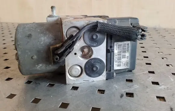 Toyota Corolla E120 E130 ABS Pump 8954102030