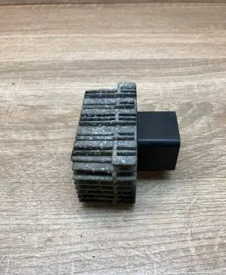 Opel Astra G Glow plug pre-heat relay 09132691 51299008 Used