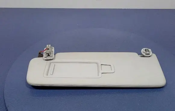Volkswagen Golf Sportsvan Sun visor