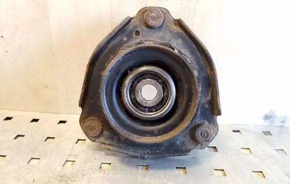 Toyota RAV 4 (XA20) Front upper strut mount 