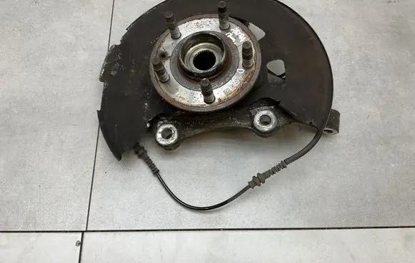 Opel Astra K Front wheel hub