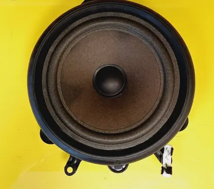 Audi A4 S4 B6 8E 8H Front door speaker 8E0035411