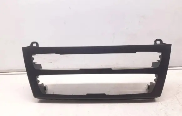 BMW 1 F20 F21 Dashboard center trim panel 9207197