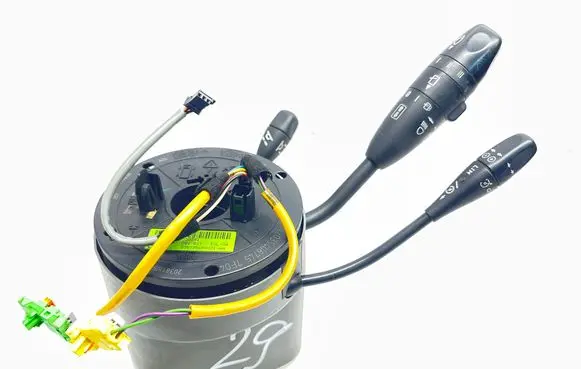 Mercedes-Benz C W203 Wiper turn signal indicator stalk/switch A2035406745