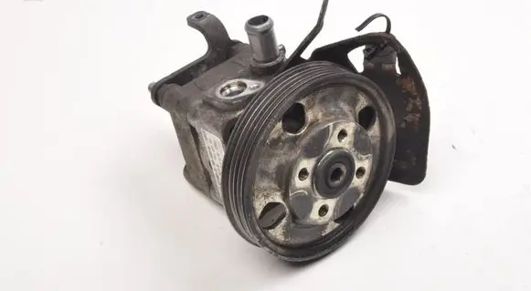 Volvo V70 Power steering pump 31280320