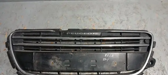 Peugeot 508 Front bumper upper radiator grill 9686571877