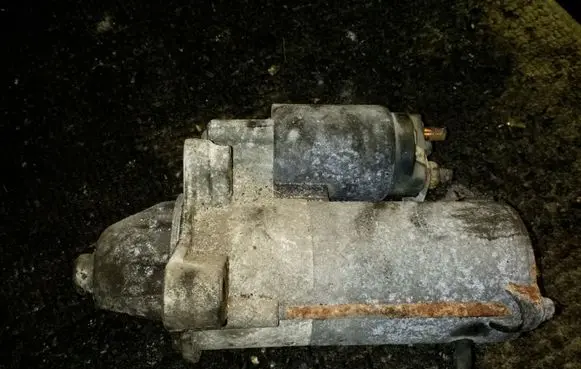 Ford Focus Starter motor 96BB11000AC
