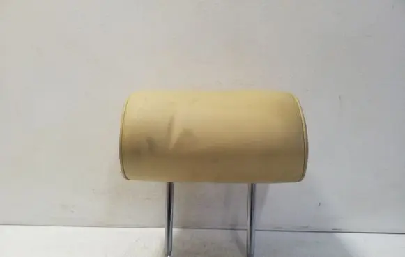 Volkswagen Phaeton Rear seat headrest 