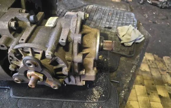 Volkswagen Tiguan Gearbox transfer box case 0A6409053AE