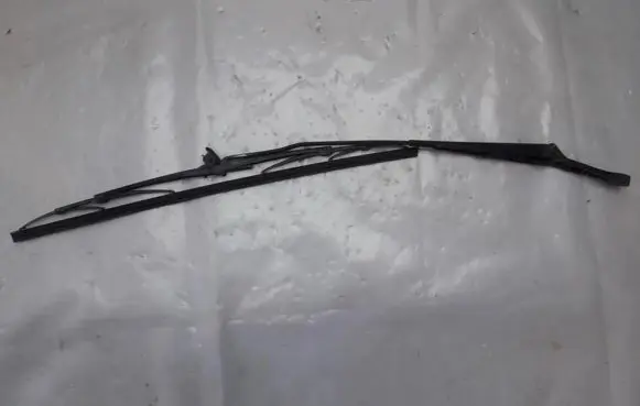 Volkswagen PASSAT B4 Front wiper blade arm 3a1955409A 184701