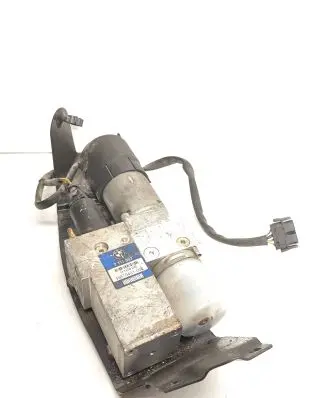 BMW 5 E60 E61 Tailgate hydraulic pump motor 7111867 HB70401002 010426