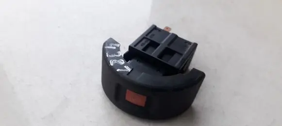 Opel Astra G Hazard light switch 09131728 09138059