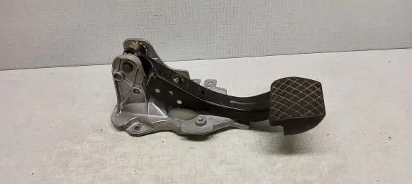 Volkswagen Caddy Brake pedal 1T2723057L 1T2721117G 1T2723143F