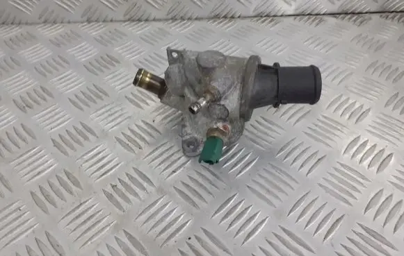 Alfa Romeo 147 Thermostat housing 