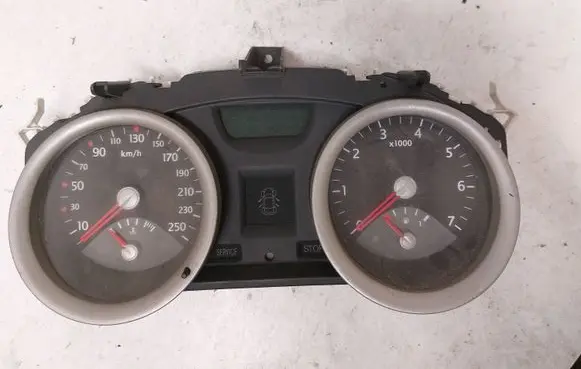 Renault Megane II Speedometer (instrument cluster) 8200366538 2RPF14B115AH 35110419