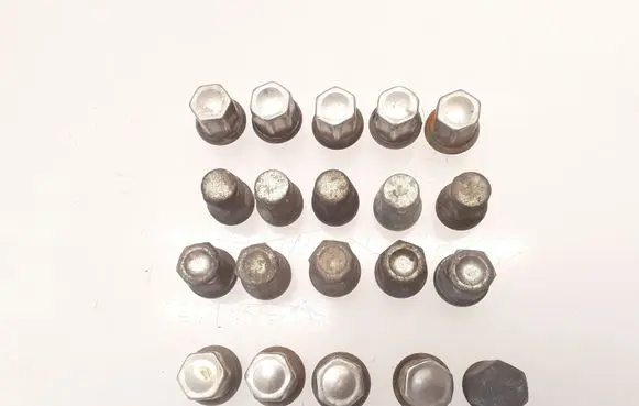 Volvo S40 Nuts/bolts 