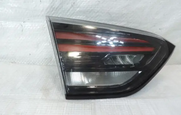 Opel Crossland X Tailgate rear/tail lights
