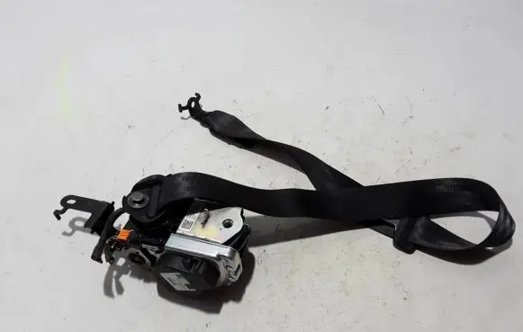 Volvo XC40 Front seatbelt 32239399