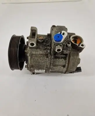 Volkswagen Touran I Air conditioning (A/C) compressor (pump) 1K0802803L