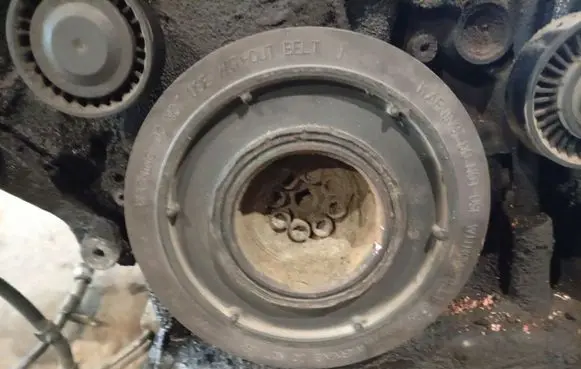 Audi Q7 4L Crankshaft pulley 059105251AD