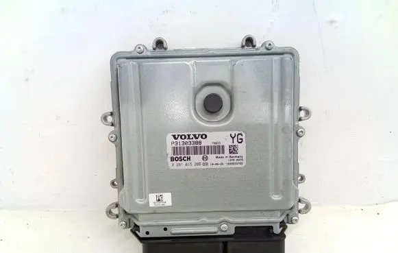 Volvo V70 Engine control unit/module P31303388 0281015286