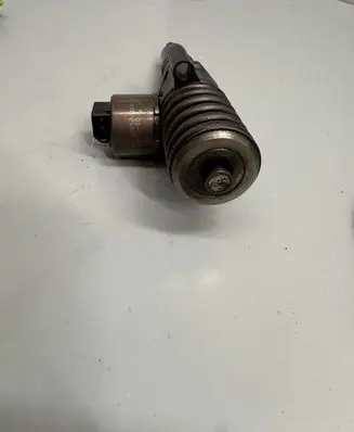 Volkswagen Golf Plus Fuel injector 03G130073G