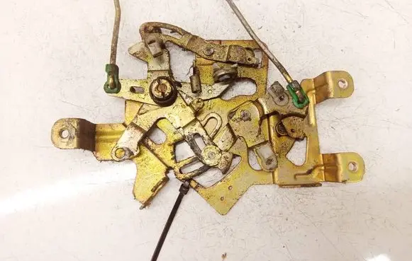Nissan Serena Rear door lock