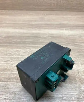 Peugeot 307 Glow plug pre-heat relay 9639912580