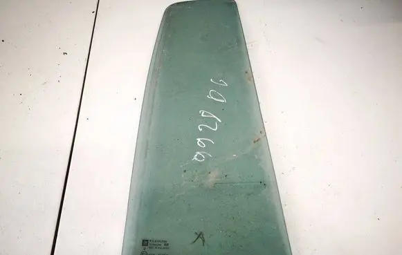 Opel Zafira A Rear vent window glass as2