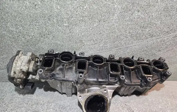 Volkswagen Golf VI Intake manifold 03L129711E 1042390S01 03L129086