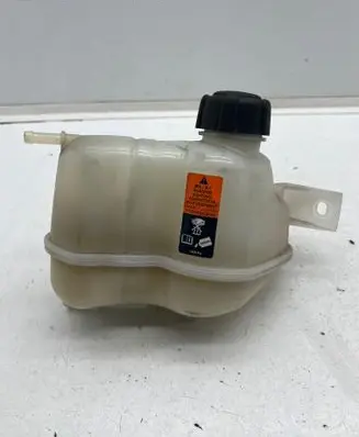 Nissan Qashqai Coolant expansion tank/reservoir 