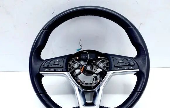 Nissan Leaf II (ZE1) Steering wheel 9214U M20067