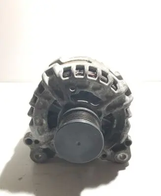 Audi A5 Sportback 8TA Generator/alternator 04L903017E 0125711154