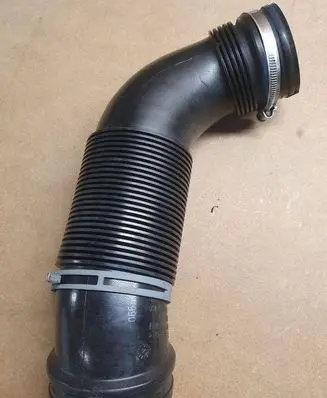 Audi A3 S3 8V Air intake duct part 5Q0129654P 5Q0129656d