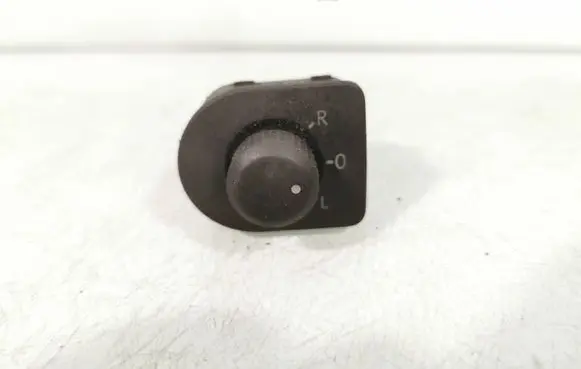 Volkswagen Golf IV Wing mirror switch 1J2959565D 1920