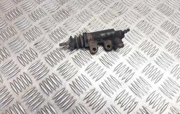 Toyota Corolla Verso E121 Clutch slave cylinder 