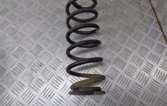 Audi A3 S3 8P Rear coil spring 8P0947135D