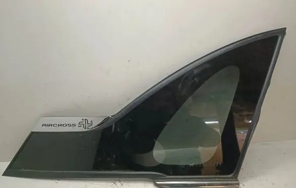 Citroen C4 Aircross Rear side window
