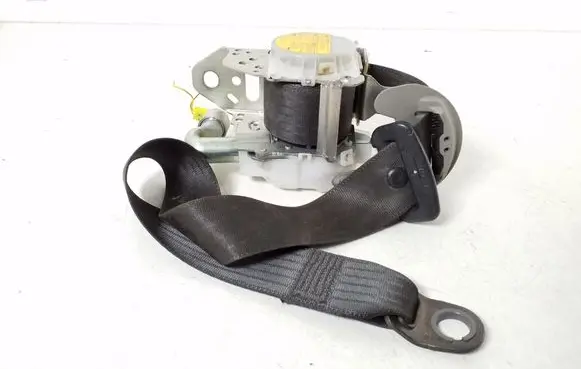 Toyota RAV 4 (XA30) Front seatbelt