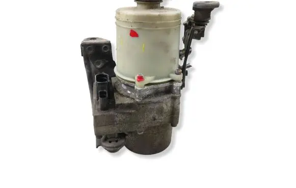 Volkswagen Polo IV 9N3 Power steering pump 6Q0423371A