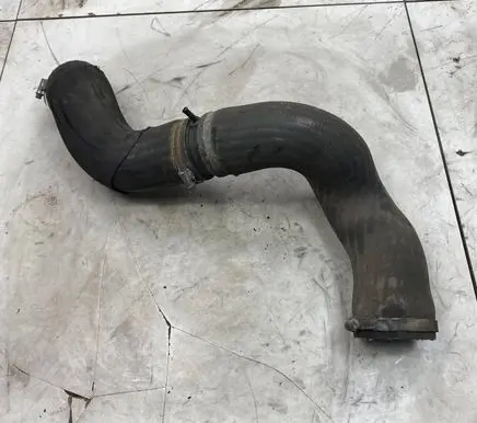 Volvo V70 Intercooler hose/pipe 30792883