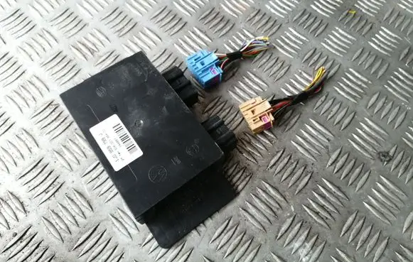 Volkswagen PASSAT B5 Comfort/convenience module 1J0959799J