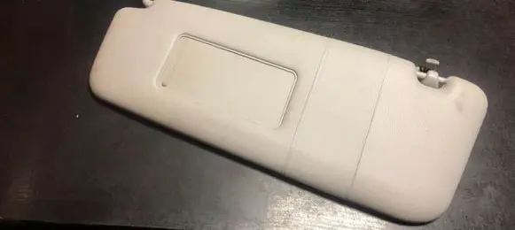 BMW 5 E60 E61 Sun visor 7066649