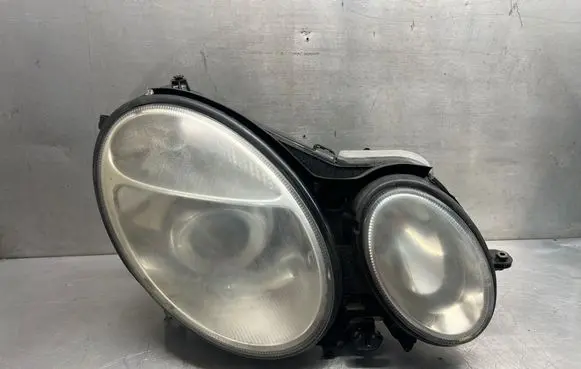 Mercedes-Benz E W211 Headlight/headlamp A0008201608