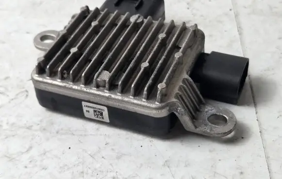 Hyundai Ioniq Coolant fan relay 25385G2000 P7207070100302