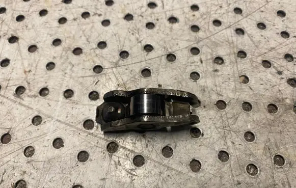 Opel Combo D Valve rocker arm 