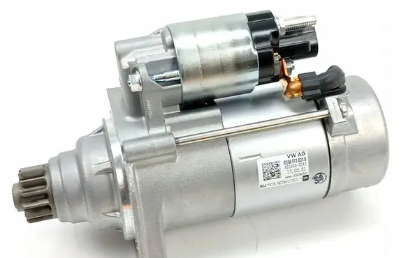 Volkswagen Golf VII Starter motor 02M911024B