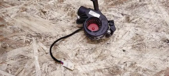 Mercedes-Benz SLK R172 Fan control module A1728300208