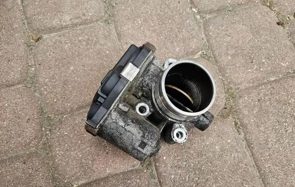 Opel Insignia B Throttle body valve 55496779