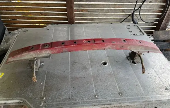 Opel Vivaro Front bumper cross member